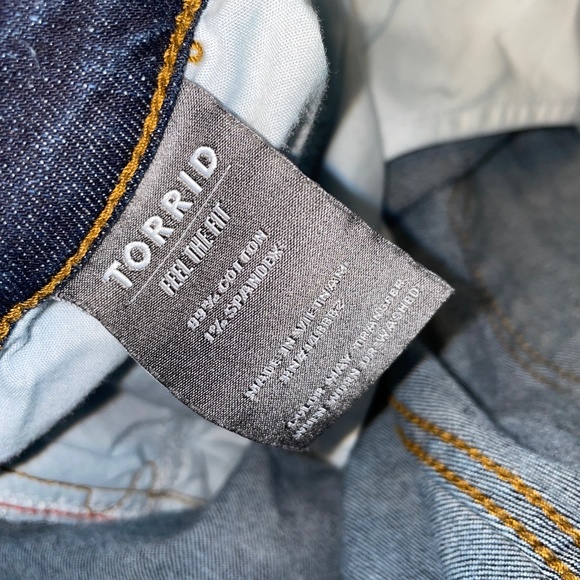 EUC Torrid Mid Rise Skinny Jean Vintage Stretch Dark Wash Maui Size 26S 26 Short - Picture 6 of 9